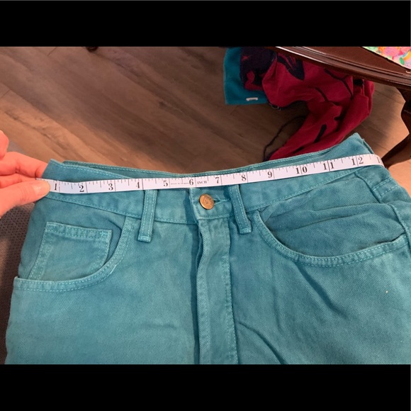 Guess jean shorts - Picture 6 of 6